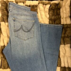 Women’s ariat jeans